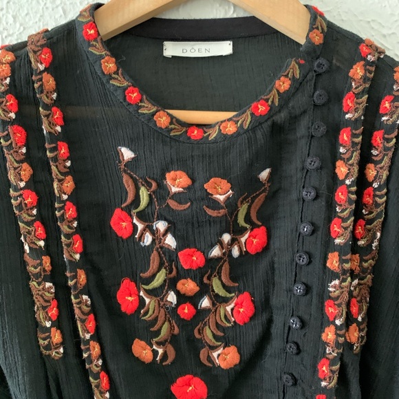 SOLD | DOEN Graceland Embroidered Blouse - Picture 4 of 6